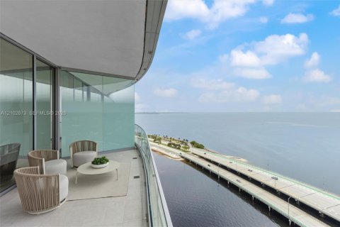 Copropriété à louer à Miami, Floride: 3 chambres, 180.79 m2 № 2405806 - photo 13