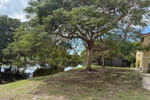 Купить кондоминиум в Санрайз, Флорида 1 спальня, № 2043540 - фото 15