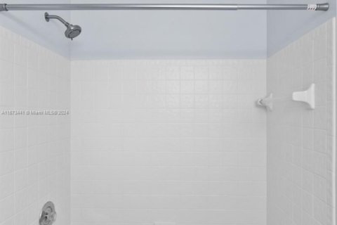 Condominio en venta en Boynton Beach, Florida, 3 dormitorios, 153.94 m2 № 1714023 - foto 9