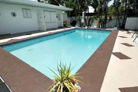 Apartment in Hallandale Beach, Florida 2 bedrooms, 83.61 sq.m. № 2247169