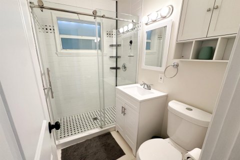 Apartment in Hallandale Beach, Florida 2 bedrooms, 83.61 sq.m. № 2247169 - photo 8