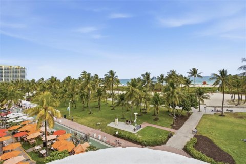 Condominio en venta en Miami Beach, Florida, 4 dormitorios, 259.1 m2 № 2089520 - foto 6