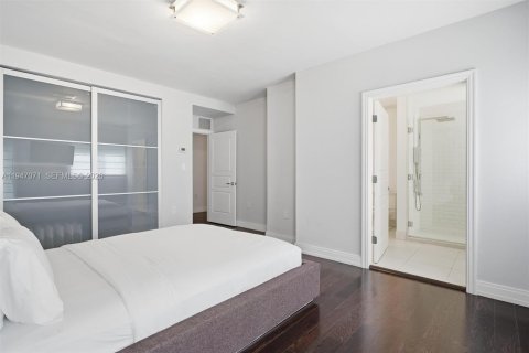 Condominio en venta en Miami Beach, Florida, 4 dormitorios, 259.1 m2 № 2089520 - foto 28