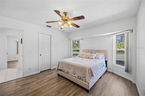 Casa en venta en Port Charlotte, Florida, 3 dormitorios, 168.34 m2 № 2139852 - foto 17