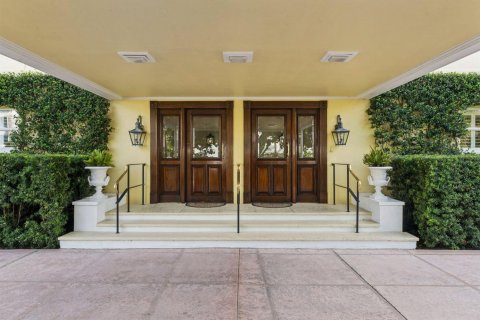 Condo in Palm Beach, Florida, 3 bedrooms № 2374297 - photo 9
