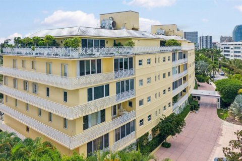 Condo in Palm Beach, Florida, 3 bedrooms № 2374297 - photo 26