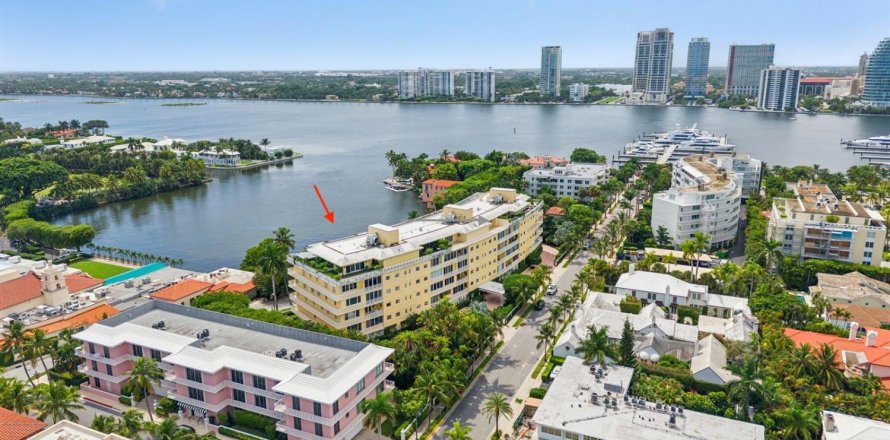 Condo in Palm Beach, Florida, 3 bedrooms № 2374297