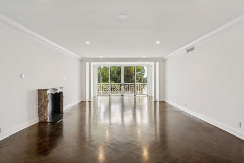 Condo in Palm Beach, Florida, 3 bedrooms № 2374297 - photo 11