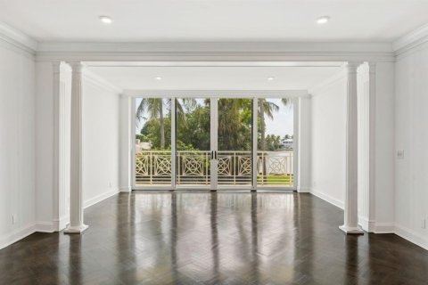 Condo in Palm Beach, Florida, 3 bedrooms № 2374297 - photo 10