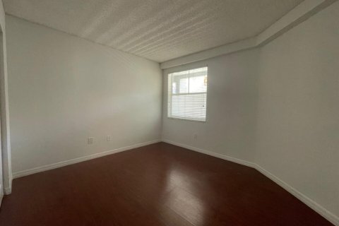 Copropriété à vendre à Pembroke Pines, Floride: 2 chambres, 101.36 m2 № 2394754 - photo 28