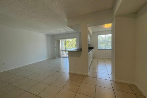 Copropriété à vendre à Pembroke Pines, Floride: 2 chambres, 101.36 m2 № 2394754 - photo 29