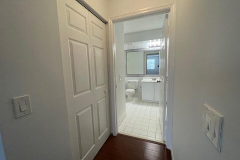 Copropriété à vendre à Pembroke Pines, Floride: 2 chambres, 101.36 m2 № 2394754 - photo 19