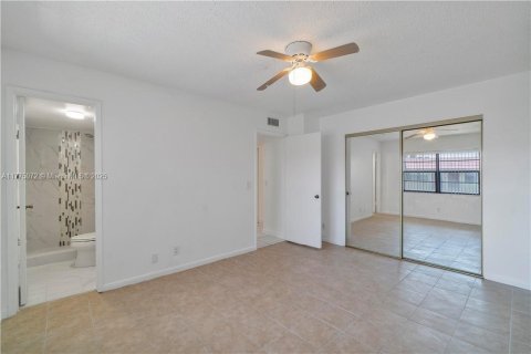 Condominio en venta en Coral Springs, Florida, 2 dormitorios, 80.82 m2 № 1868176 - foto 10