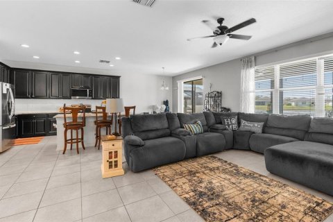 Casa en venta en Spring Hill, Florida, 4 dormitorios, 214.88 m2 № 1828627 - foto 8