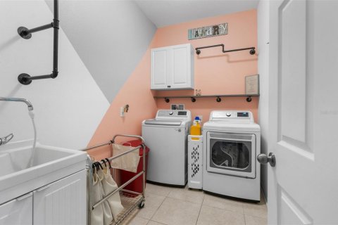 Casa en venta en Spring Hill, Florida, 4 dormitorios, 214.88 m2 № 1828627 - foto 20