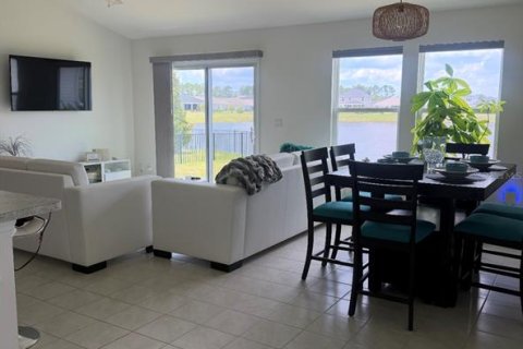 Villa ou maison à louer à Palm Coast, Floride: 3 chambres, 127.93 m2 № 2207707 - photo 5