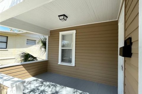 Villa ou maison à louer à Saint Petersburg, Floride: 3 chambres, 95.04 m2 № 1854266 - photo 2