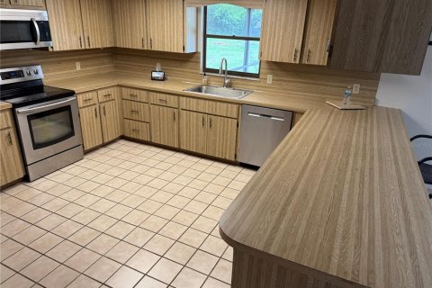 House in Bushnell, Florida 3 bedrooms, 221.57 sq.m. № 1822686 - photo 30