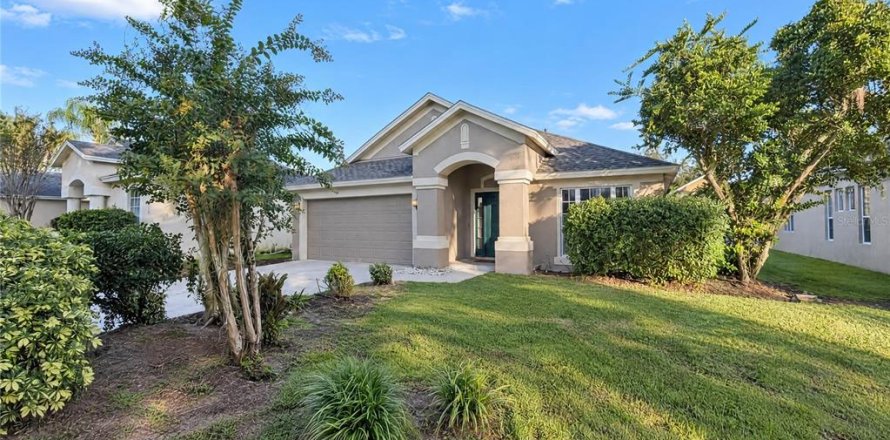 House in Wesley Chapel, Florida 4 bedrooms, 189.43 sq.m. № 2431210