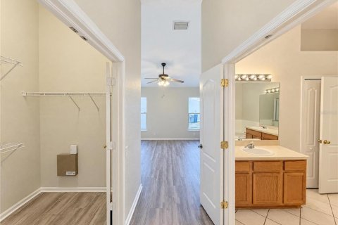 House in Wesley Chapel, Florida 4 bedrooms, 189.43 sq.m. № 2431210 - photo 4