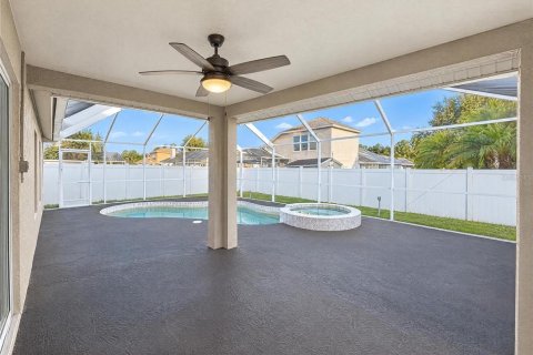 House in Wesley Chapel, Florida 4 bedrooms, 189.43 sq.m. № 2431210 - photo 5
