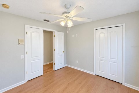 House in Wesley Chapel, Florida 4 bedrooms, 189.43 sq.m. № 2431210 - photo 20