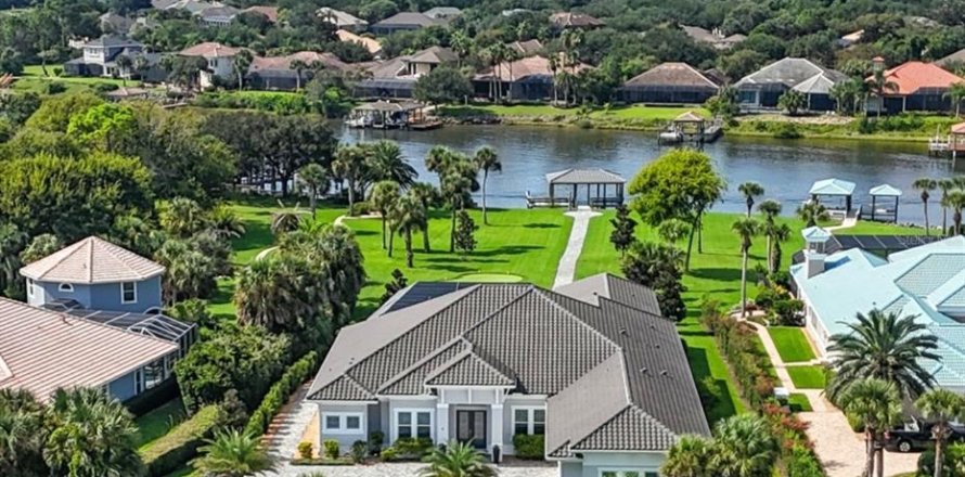 House in Palm Coast, Florida 5 bedrooms, 428.47 sq.m. № 1910355