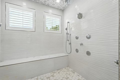 House in Palm Coast, Florida 5 bedrooms, 428.47 sq.m. № 1910355 - photo 24