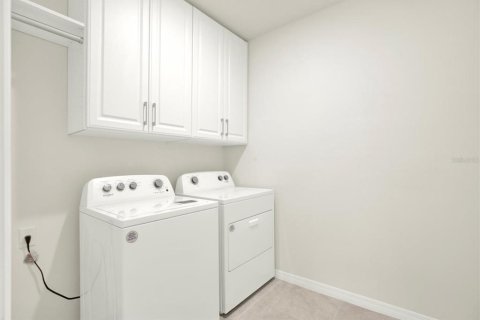 House in Wimauma, Florida 5 bedrooms, 234.3 sq.m. № 1873252 - photo 18