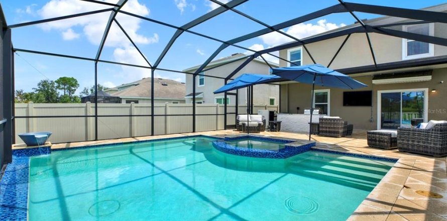 House in Wimauma, Florida 5 bedrooms, 234.3 sq.m. № 1873252