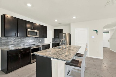 House in Wimauma, Florida 5 bedrooms, 234.3 sq.m. № 1873252 - photo 7
