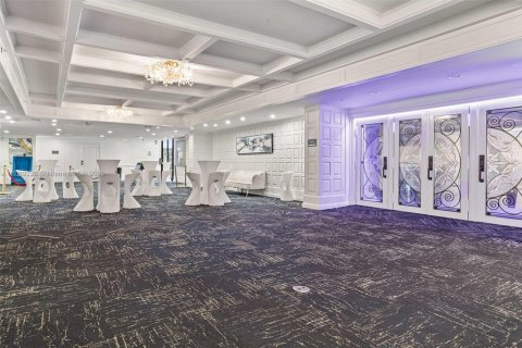 Copropriété à vendre à Miami Beach, Floride: 2 chambres, 89.19 m2 № 1731395 - photo 28