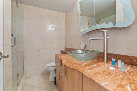 Copropriété à vendre à Miami Beach, Floride: 2 chambres, 89.19 m2 № 1731395 - photo 15