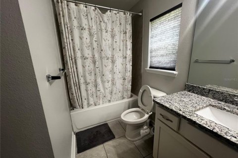 House in Gainesville, Florida 4 bedrooms, 180.69 sq.m. № 1597942 - photo 12