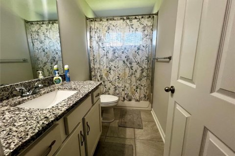 House in Gainesville, Florida 4 bedrooms, 180.69 sq.m. № 1597942 - photo 15