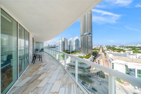 Condominio en alquiler en Miami Beach, Florida, 2 dormitorios, 127.28 m2 № 1986924 - foto 25
