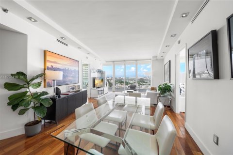 Condominio en alquiler en Miami Beach, Florida, 2 dormitorios, 127.28 m2 № 1986924 - foto 7