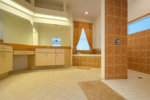 Casa en venta en Weeki Wachee, Florida, 3 dormitorios, 187.2 m2 № 1876445 - foto 12