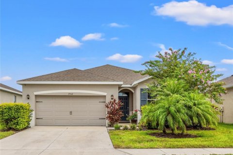House in Palmetto, Florida 4 bedrooms, 192.12 sq.m. № 1843114 - photo 1