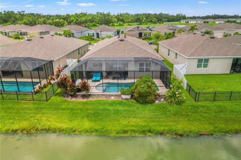House in Palmetto, Florida 4 bedrooms, 192.12 sq.m. № 1843114 - photo 30