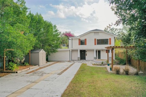 House in Tampa, Florida 4 bedrooms, 180.23 sq.m. № 1902213 - photo 26