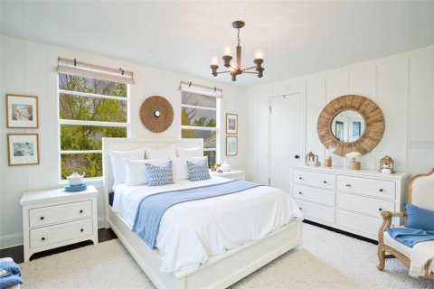 House in Tampa, Florida 4 bedrooms, 180.23 sq.m. № 1902213 - photo 10