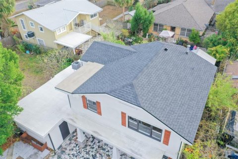 House in Tampa, Florida 4 bedrooms, 180.23 sq.m. № 1902213 - photo 25