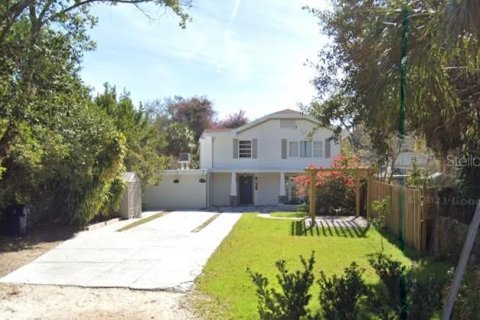 Casa en venta en Tampa, Florida, 4 dormitorios, 180.23 m2 № 1902213 - foto 1
