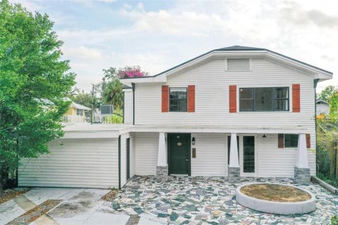 House in Tampa, Florida 4 bedrooms, 180.23 sq.m. № 1902213 - photo 2