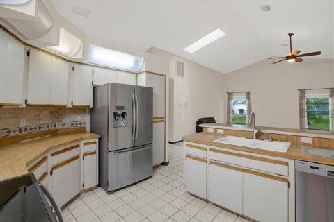 Купить виллу или дом в Бруксвилл, Флорида 3 комнаты, 231.23м2, № 1750538 - фото 11