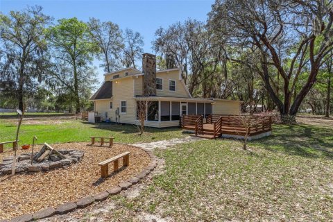 House in Lady Lake, Florida 3 bedrooms, 136.57 sq.m. № 2204153 - photo 3