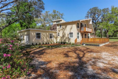 House in Lady Lake, Florida 3 bedrooms, 136.57 sq.m. № 2204153