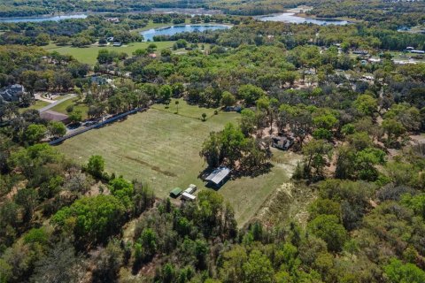 House in Lady Lake, Florida 3 bedrooms, 136.57 sq.m. № 2204153 - photo 4