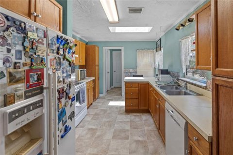 Villa ou maison à vendre à Sorrento, Floride: 3 chambres, 97.83 m2 № 2205569 - photo 7